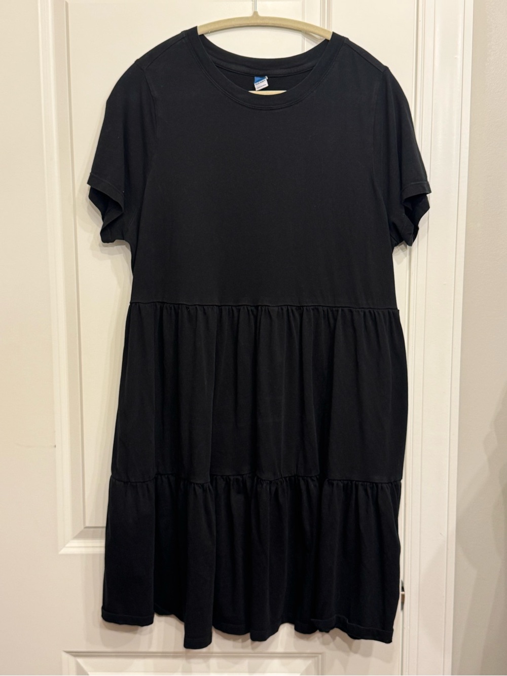 Old Navy Black Tiered Short-Sleeve Midi Dress